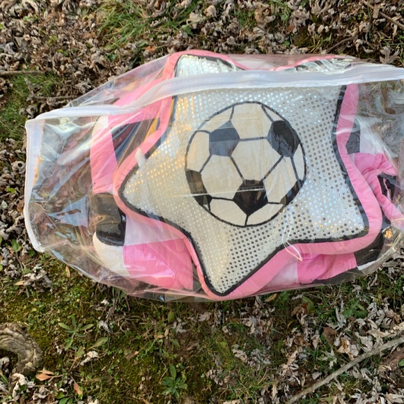 Pink star soccer pillow and pink comforter - Picture 2 of 2